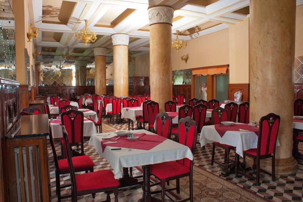 Hotel Cerna Байле Херкулане Екстериор снимка